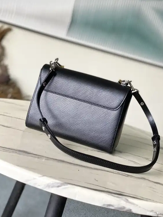 MM-23*17*9.5CM TWIST VUITTON LOUIS 0517